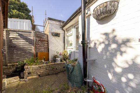 2 bedroom terraced house for sale, Castle Street, Boston, Lincolnshire, PE21