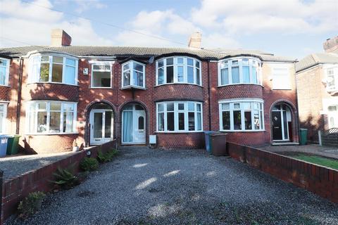 3 bedroom terraced house for sale, Beverley Road, Hessle