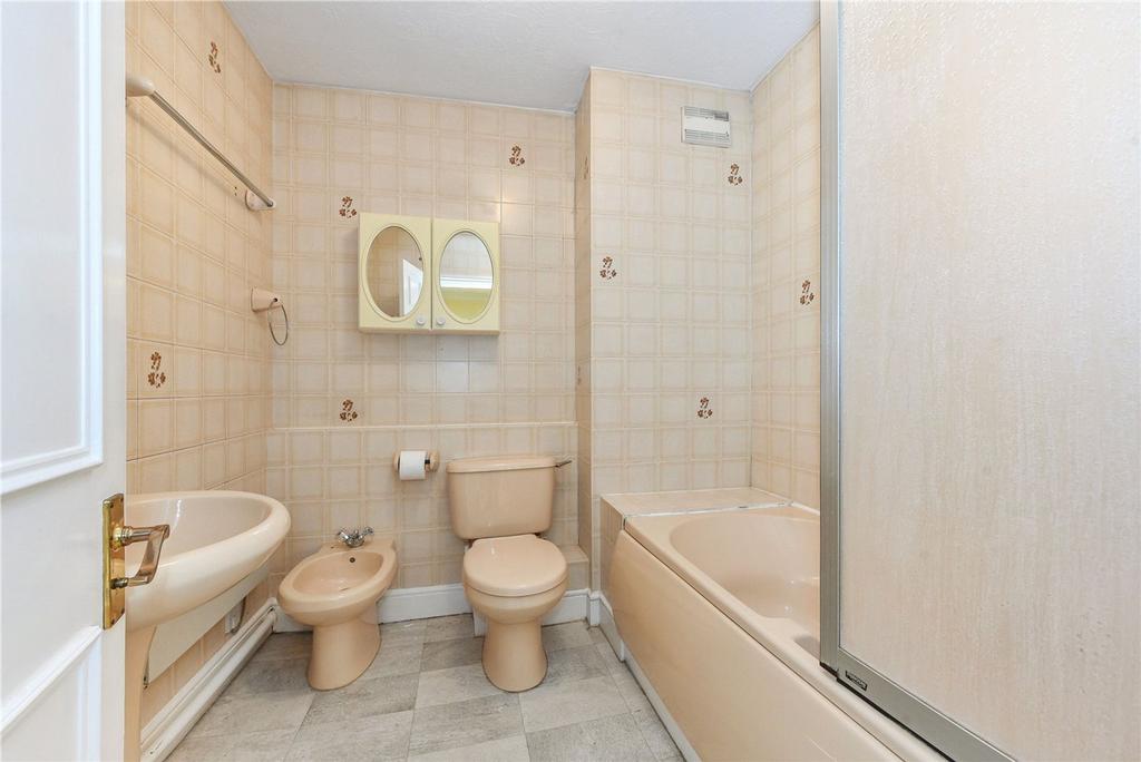 Main Bathroom