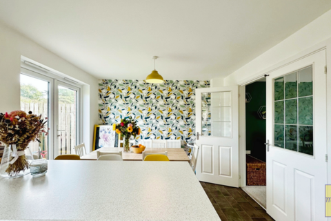 8 Heol Cynfeli, Rhos, Swansea, SA8 3FD