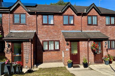 3 bedroom terraced house to rent, Vivian Court, Sketty, SA2