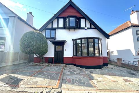 3 bedroom detached house for sale, Westcliff Park Drive, Westcliff-On-Sea