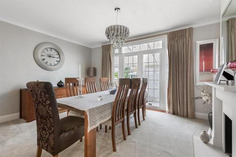 4 bedroom semi-detached house for sale, Waterer Rise, Wallington SM6