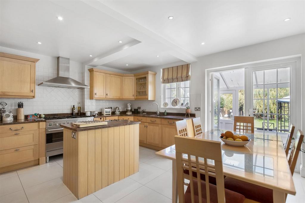 Kitchen/Breakfast Room