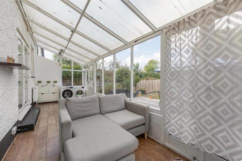 5 Waterer Rise, Wallington, SM6 9DN