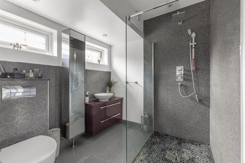 5 Waterer Rise, Wallington, SM6 9DN