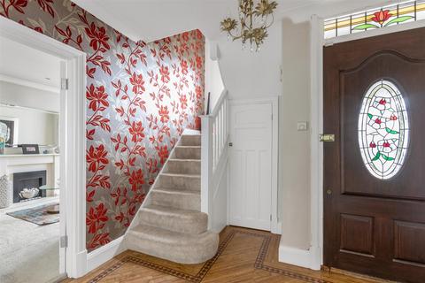 5 Waterer Rise, Wallington, SM6 9DN