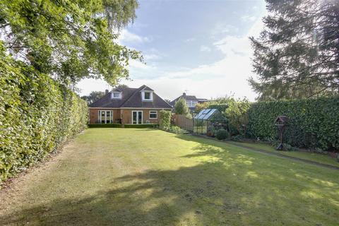 5 bedroom detached bungalow for sale, Rowan Garth, Skidby