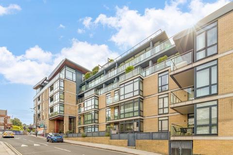 3 bedroom apartment for sale, Lymington Road, London, NW6