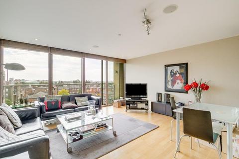 3 bedroom apartment for sale, Lymington Road, London, NW6