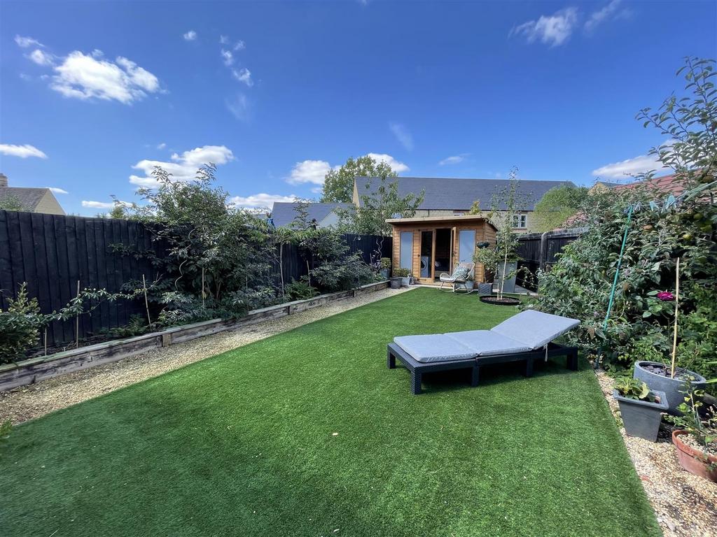Garden 1.JPG
