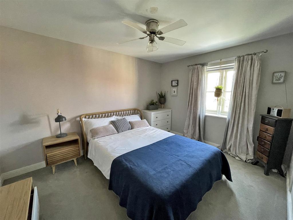 Bed 2.JPG