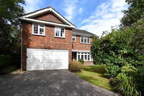 5 bedroom detached house for sale, Park Farm road, Bromley