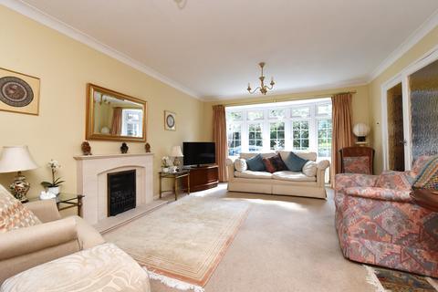 5 bedroom detached house for sale, Park Farm road, Bromley