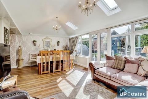 34 Cambridge Drive, Nuneaton, CV10 8LW