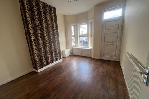 2 bedroom terraced house for sale, Selbourne Road, Luton LU4