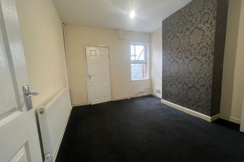 2 bedroom terraced house for sale, Selbourne Road, Luton LU4