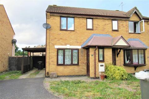 3 bedroom semi-detached house to rent, Raglan Close, Rushden NN10