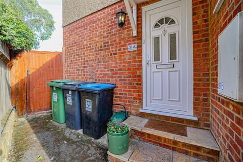 1 bedroom flat for sale, Corner Hall Avenue, Hemel Hempstead, HP3