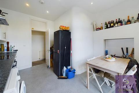 2 bedroom flat to rent, Park Road, Crouch End, N8