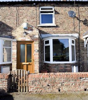 2 bedroom terraced house to rent, Southfields Road, Strensall