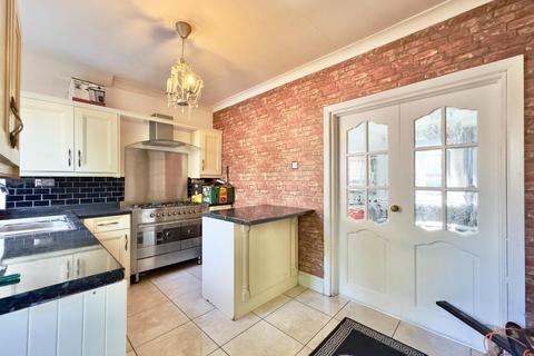 15 Clifton Road, Grimethorpe, Barnsley, S72 7EP