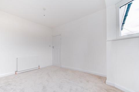 98 Clinton Road, Shirley, Solihull, B90 4RG