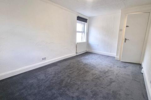 2 bedroom flat to rent, Antill Road, London