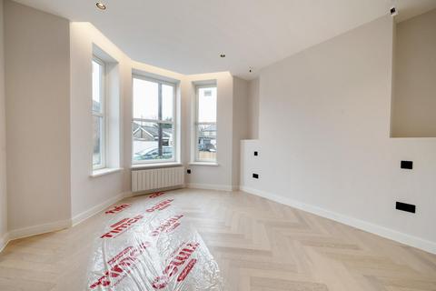 1 bedroom flat for sale, Selby Road, Anerley