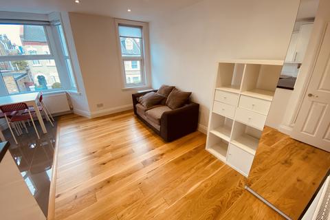 1 bedroom flat to rent, Ravenshaw Street, London NW6