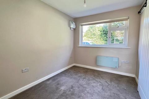 1 bedroom bungalow to rent, Raskelf Road, Easingwold, York, North Yorkshire, YO61