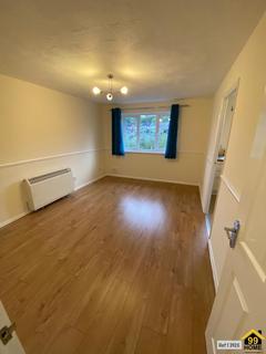 1 bedroom flat to rent, Shortlands Close, Belvedere, Kent, DA17