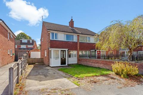 3 bedroom semi-detached house to rent, Leeds LS17