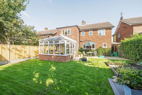 4 bedroom detached house for sale, Northampton Road, Bromham, Bedford