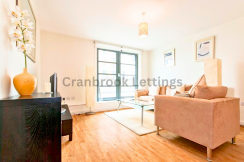 1 bedroom flat to rent, Commercial Road, E14 7JR