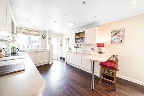 3 bedroom detached house for sale, Hillcroft Crescent, Watford