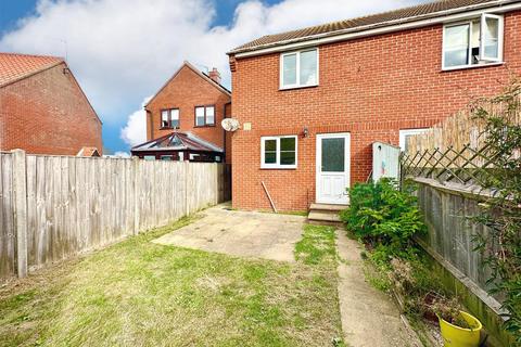 2 bedroom semi-detached house for sale, Willow Court, Sea Palling NR12