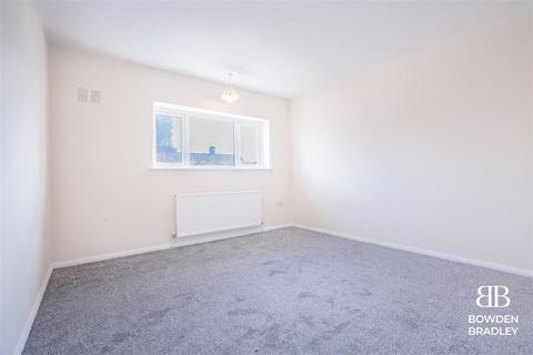 3 bedroom end of terrace house for sale, Marlyon Road, Hainault