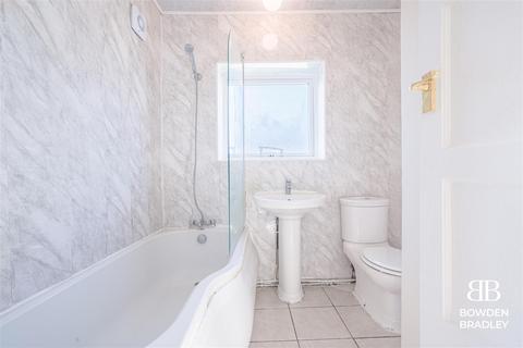 28 Marlyon Road, Ilford, IG6 3XN