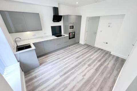 2 bedroom apartment to rent, Bury, Bury BL9