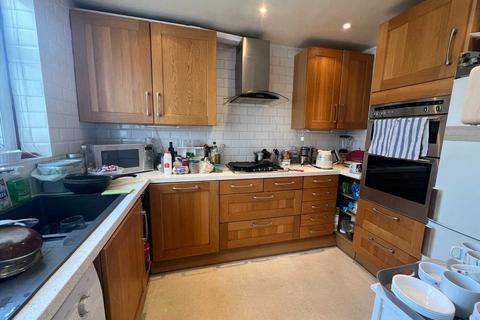 4 bedroom terraced house for sale, Constable Gardens, Edgware, HA8