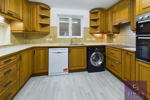 2 bedroom flat to rent, Somerset Road, Barnet, EN5