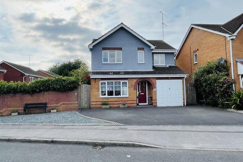 4 bedroom detached house for sale, Campbell Close, Galley Common