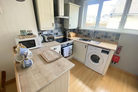 1 bedroom semi-detached house to rent, Higher Street, Brixham, TQ5