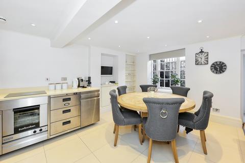 3 bedroom house to rent, Knox Street, London W1H