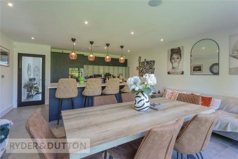 3 Ash Walk, Middleton, Manchester, M24 1JY