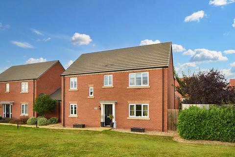 4 bedroom detached house for sale, Plumpton Chase, Bourne, PE10