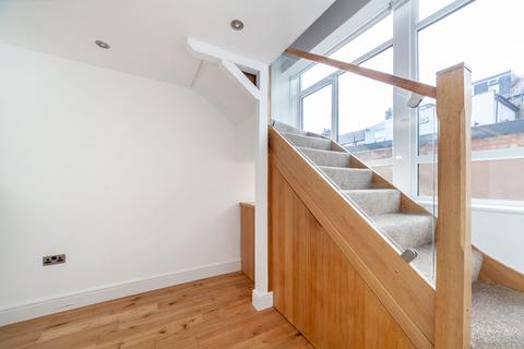 1 bedroom apartment for sale, Church Hill, Walthamstow, London, E17