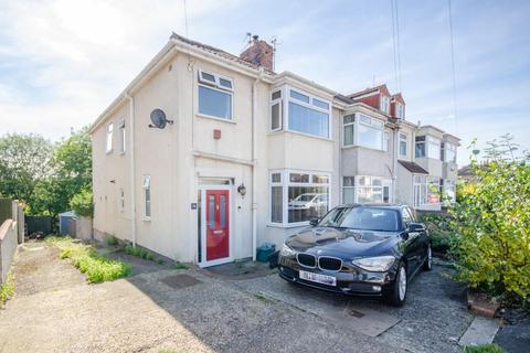 3 bedroom end of terrace house for sale, Teewell Avenue, Staple Hill, Bristol, BS16 5NG