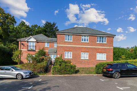 2 bedroom apartment for sale, Farriers Way, Chesham, Buckinghamshire, HP5